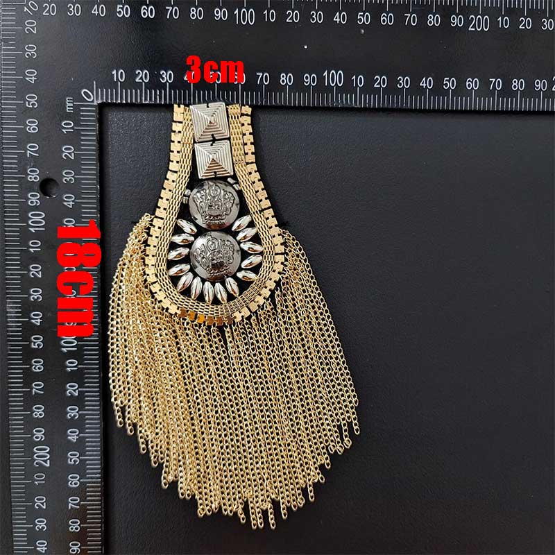 1pc Bahu Model Rumbai Rivet / Epaulet Tanda Pangkat Aksen Rivet + Rumbai Untuk Penyanyi / Panggung Gaya Vintage Punk