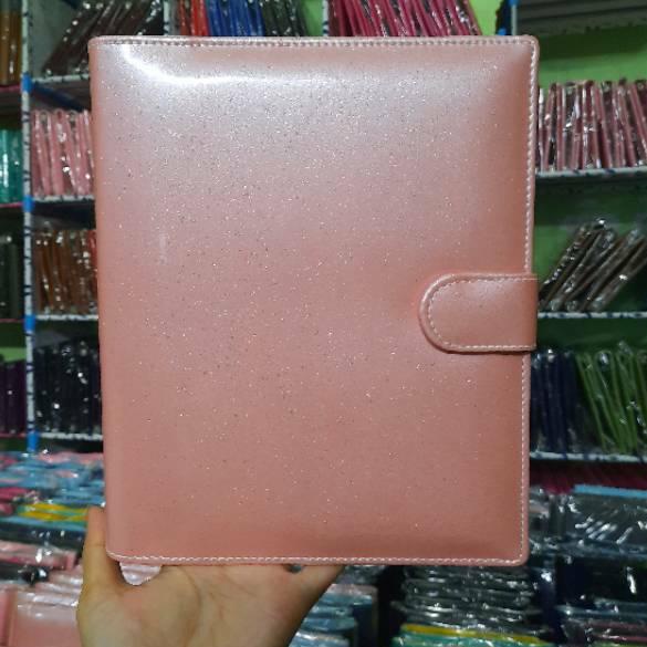 

Super Berhadiah Binder READY Glitter Laminasi Glossy Free Isi 50lembar & Pulpen B5 (26ring)