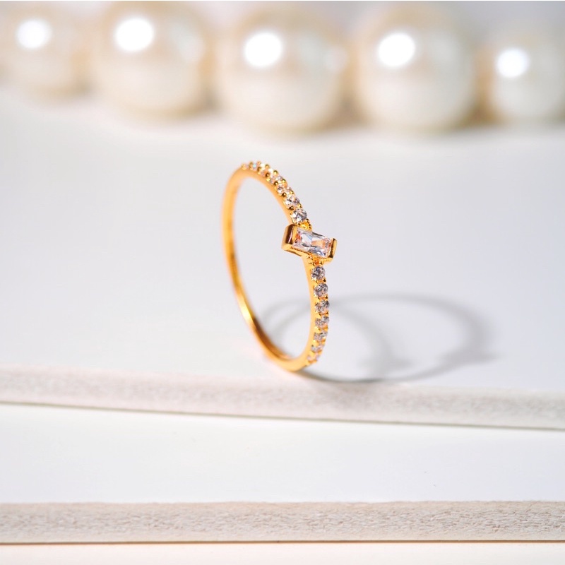 Cincin Emas Listring Mata Persegi Panjang Serong- Toko Emas Gadjah