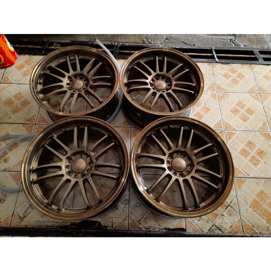 Velg Mobil Bekas Seken Ring 18 Lubang 5 RE30 R18 Lebar 8,5 ET35