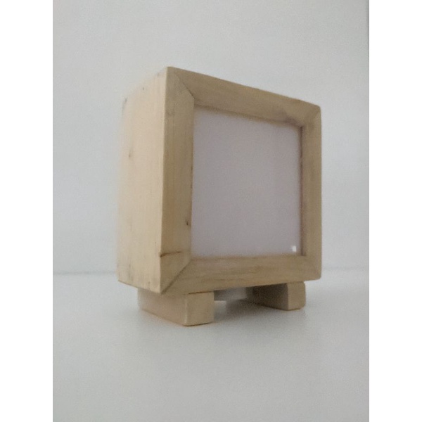 Lampu hias / lampu tidur jati belanda