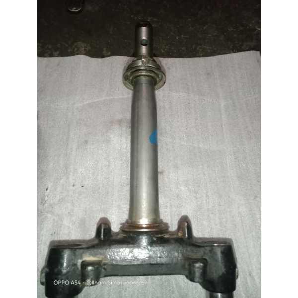 segitiga T sekok depan original beat fi  2013/2014/sepeciy Scoopy fi Vario 125 old ORI copoton origi