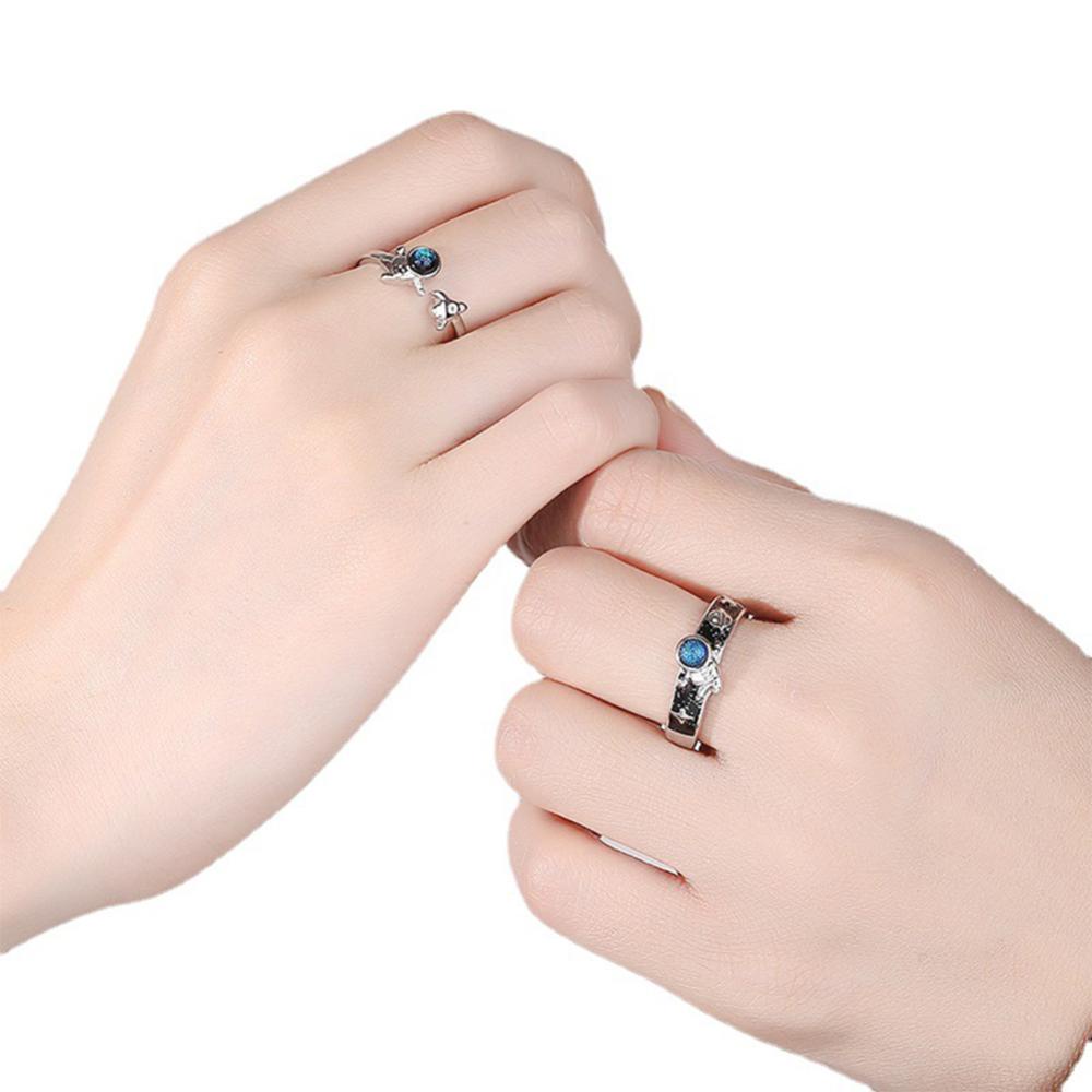 Timekey Fashion Kreatif Mengkilap Pasangan Cincin Adjustable Astronot Pasangan Rings Perhiasan Hadiah Untuk Pria Wanita C2L4