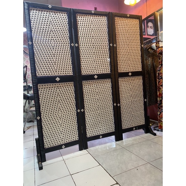 pembatas ruangan ROTAN SINTETIS , SEKAT PARTISI RUANGAN ROTAN SINTETIS isi 3 keping , sekat musholah