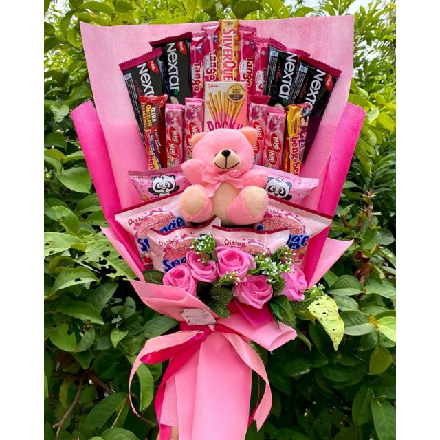 

(B) Buket PINK CANTIK POCKY SPONGE BONEKA/paket/bingkisan Snack Ulang Tahun/Ultah/ Wisuda/Kado/Hadiah Pacar/sahabat/Sidang skripsi/seminar/santunan anak yatim