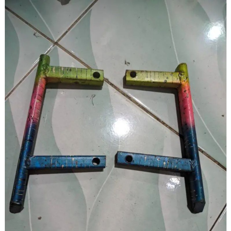 behel begel belakang Suzuki crystal