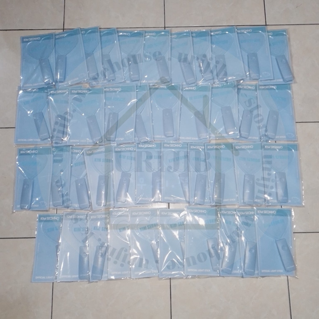 [PELUNASAN] LIGHTSTICK KIM SEONHO 2