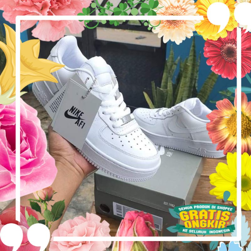 SEPATU WANITA PUTIH/SEPATU SNEAKERS PRIA/WANITA / kpop korea style bts blackpink