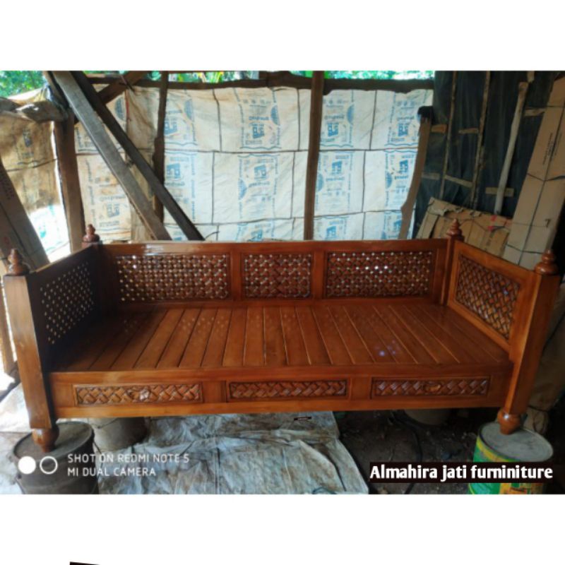 Daybed ukir jati - Bangku bale bale panjang Jati