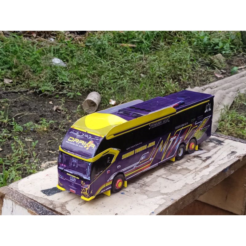 Papercraft Bus Sudiro Tungga Jaya *Draka*