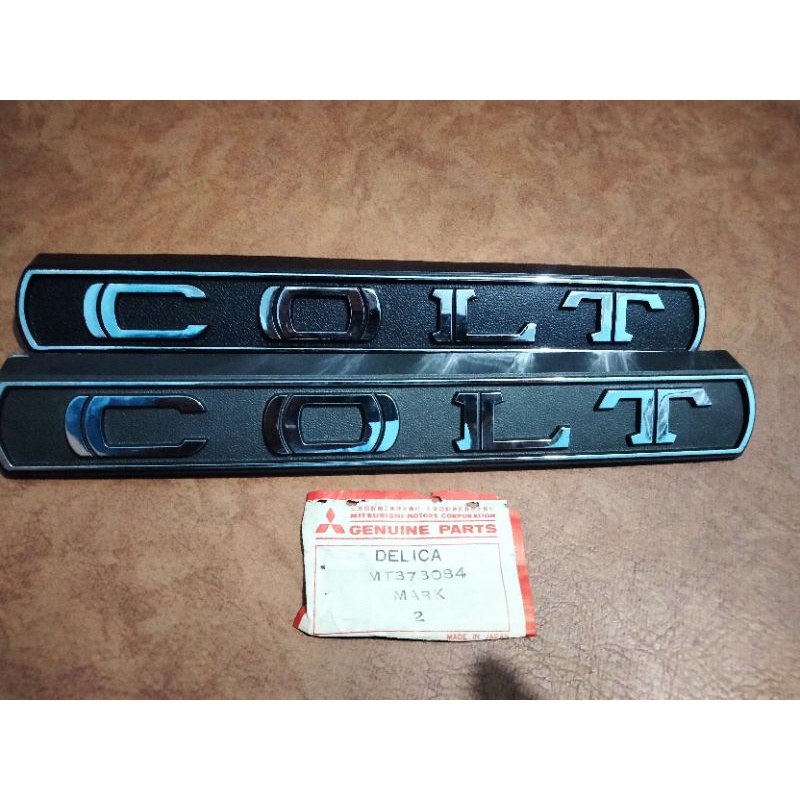emblem Colt original MMC untuk Mitsubishi colt T120 bagong