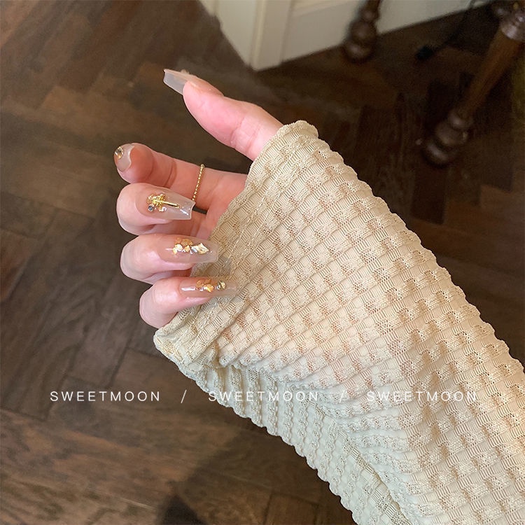 Red Ringan dan lapang lengan terompet kerah persegi mesh slim fit keinginan murni pinggang ketat bagian tipis tabir surya T-shirt wanita