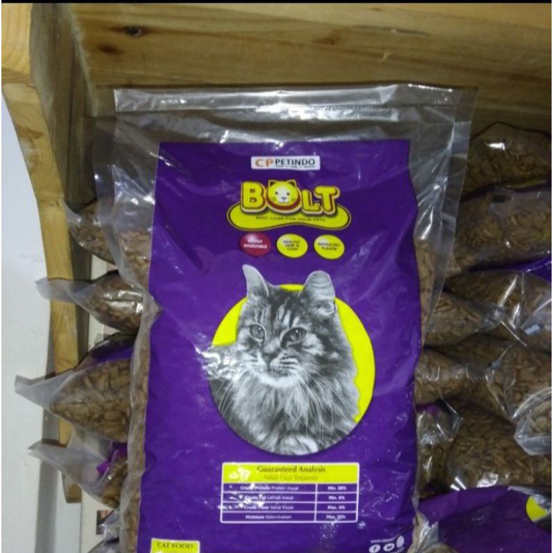 Pakan kucing Bolt/ Pakan kucing bolt 800g/ Pakan kucing bolt bentuk ikan/ pakan kucing bolt Tuna