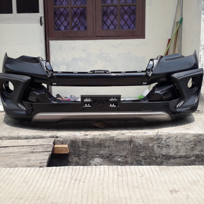 {BEKAS} bumper depan fortuner vrz plus bodykit Diskon