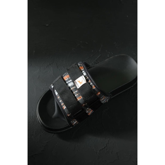 TERBAIK Runo Project Native Black Line Abstract Strap Slides V3