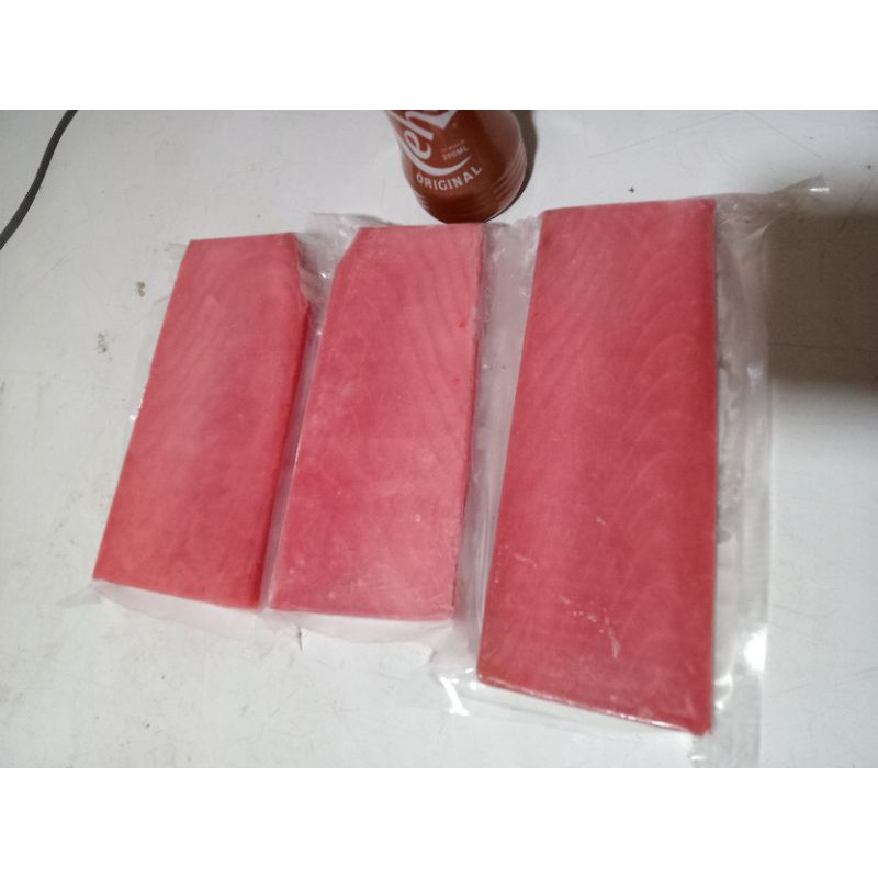 

tuna saku grade A @1kg