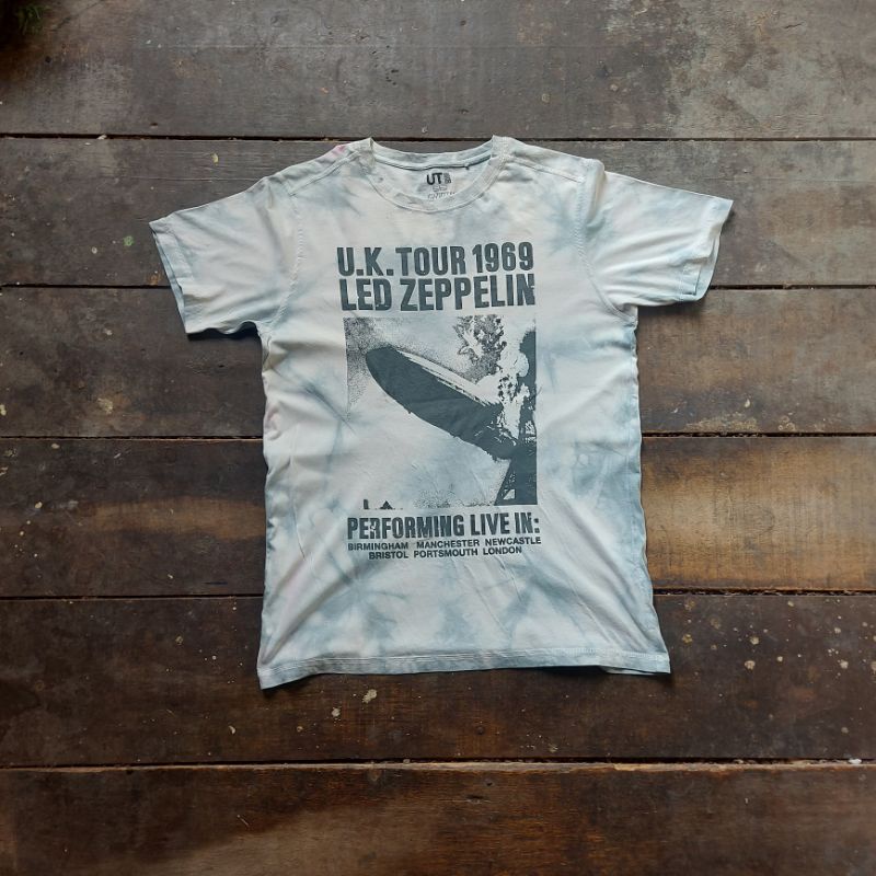Kaos Uniqlo x Led Zeppelin