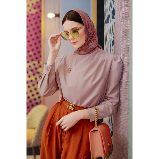 MIRA BLOUSE - BENANG JARUM