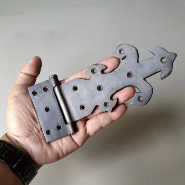 Engsel Pintu Gerbang Kuningan Model Jangkar 18,5 cm