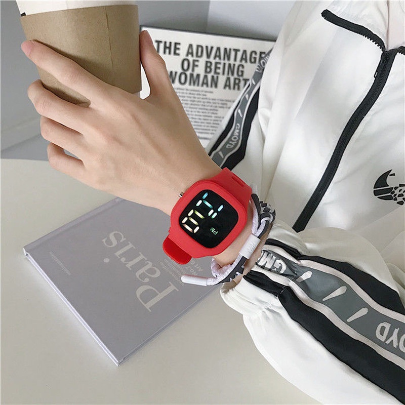 Jam Tangan Wanita A0199 Jam Elektronik Persegi-Merah