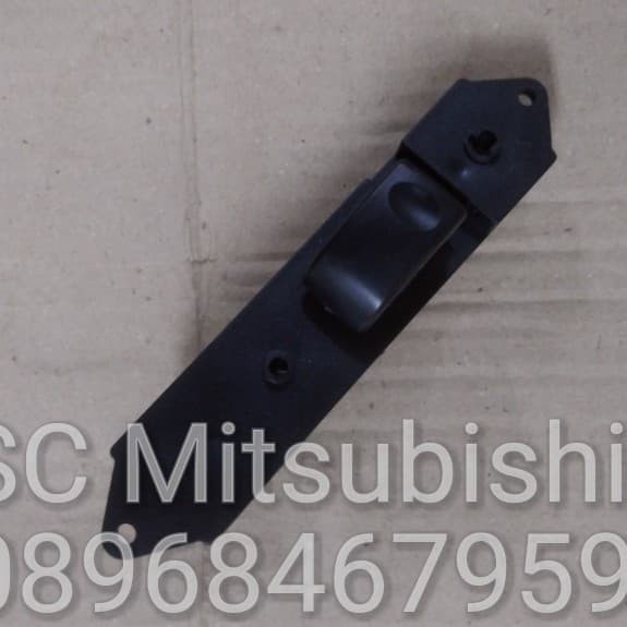 Switch Power Window Kiri L200 Lama