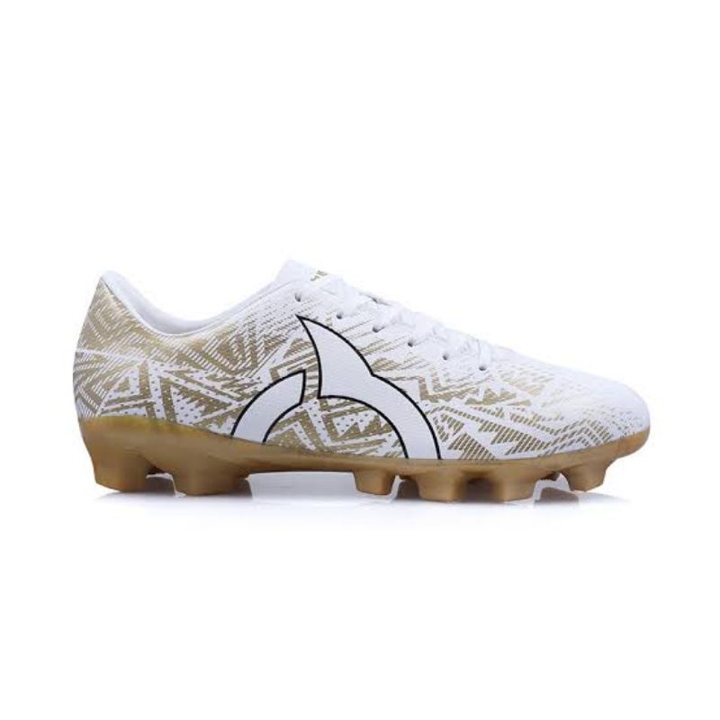 Ortuseight Sepatu Bola Volt Fg White