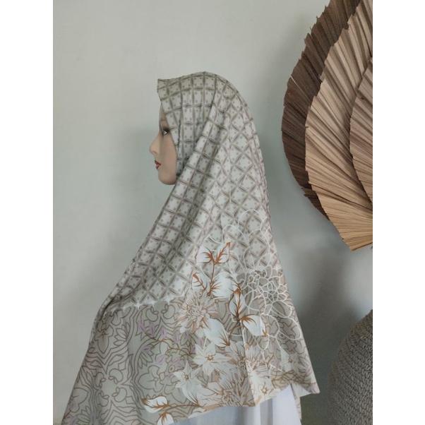 Jilbab segiempat motif / jilbab segiempat motif umama / Jilbab segiempat Jumbo Motif  / Jilbab segie