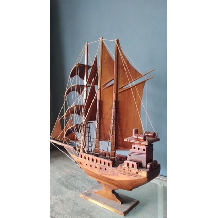 Miniatur Kapal Layar Laut Kayu Jati Unik Tradisional