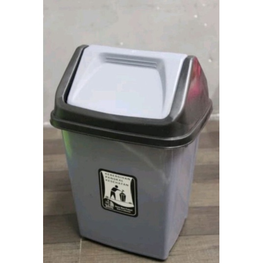 TEMPAT SAMPAH KECIL WARNA SILVER/ TEMPAT SAMPAH TUTUP/ TEMPAT SAMPAH