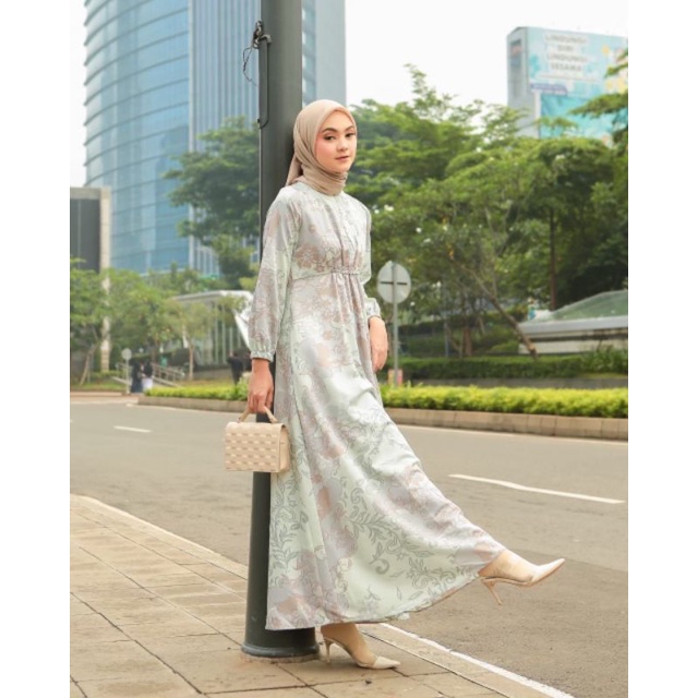 Le Khari - Shakilla Gamis