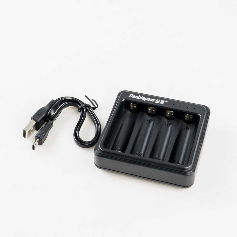 DOUBLEPOW Charger Baterai 4 slot AA/AAA - UK-574