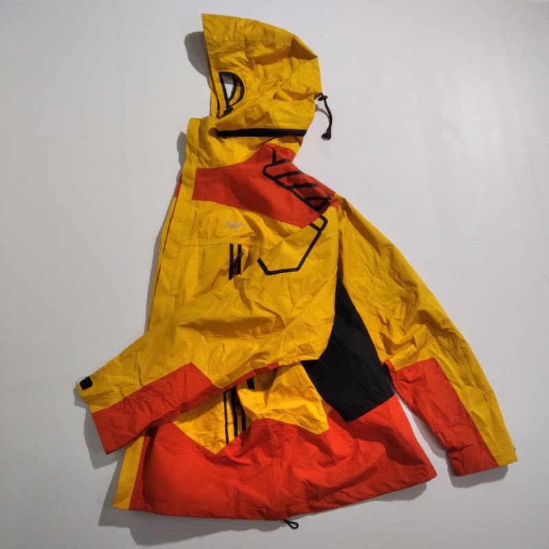 jaket outdoor arcteryx