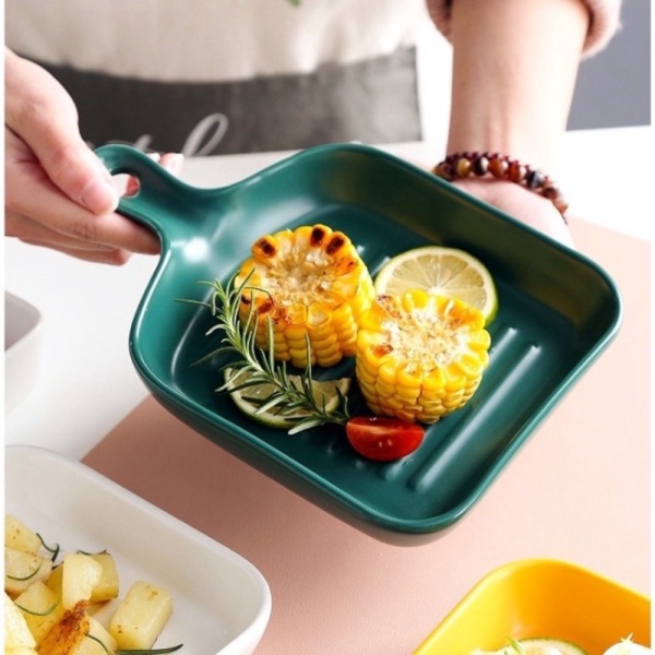 

Jual Piring Keramik Unik Bentuk Kotak Ada Tangkai Pegangan - DARK GREEN Murah