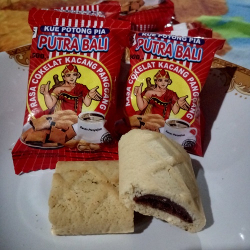 

Kue Potong Pia Putra Bali II Kue Pia Putra Bali Renceng isi 10pc (Jajan Jadul)