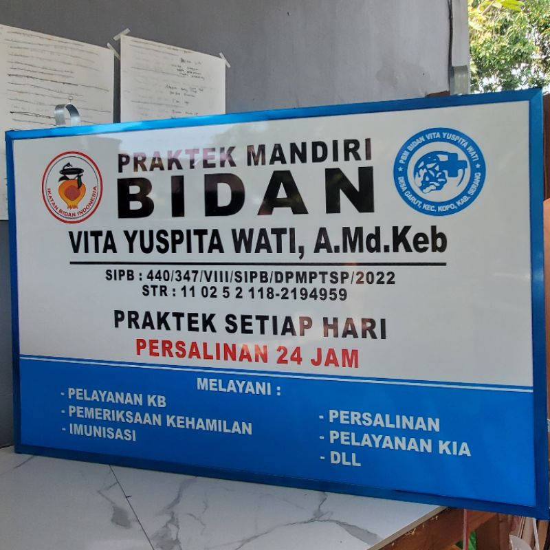 Request WARNA FRAME  Neonbox warna(cat) hitam,putih,dll ( khusus request Rangka/Siku warna(cat)) . P