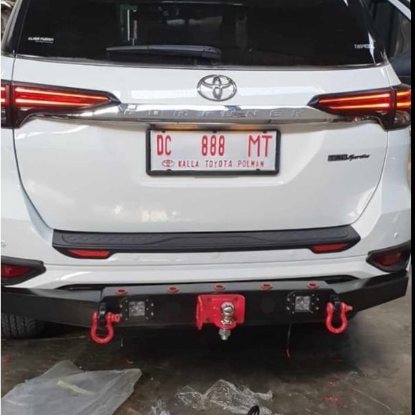 Towing Bumper Pengaman Belakang Model OFFROAD + Lampu LED FORTUNER