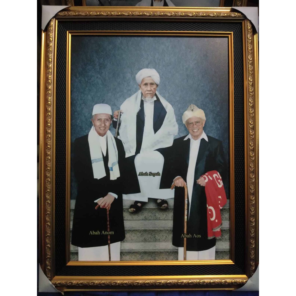 foto Abah aos Abah Anom Abah sepuh