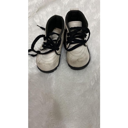 preloved sepatu boots anak perempuan