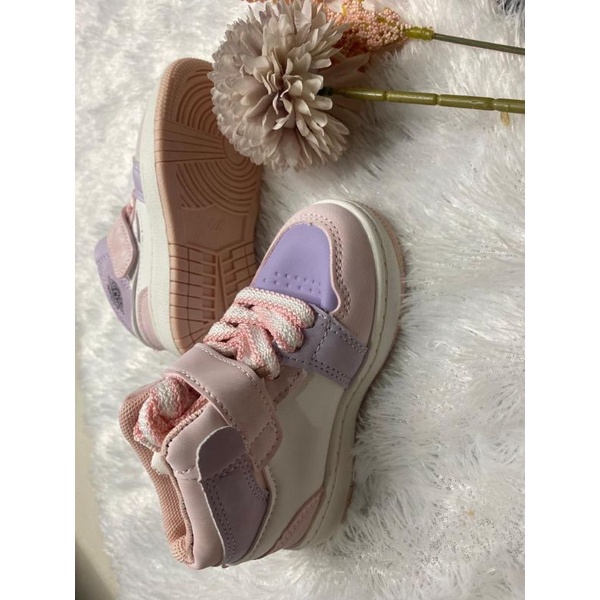 SEPATU ANAK PEREMPUAN IMPORT /  SNEAKERS ANAK PEREMPUAN KEREN