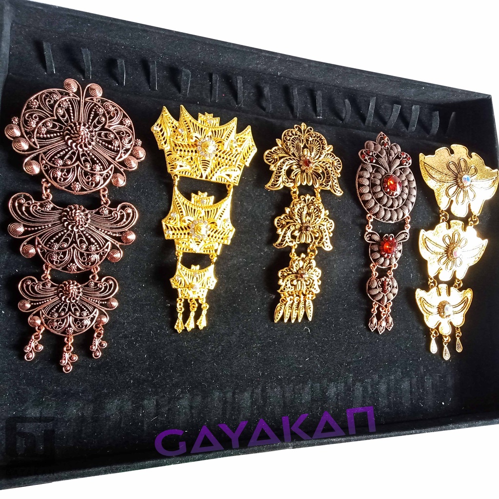 Bros Brooch Dada Kutu Baru Adat Susun Jurai Untuk Kebaya Pengantin Warna Gold Silver Coklat Multiwarna