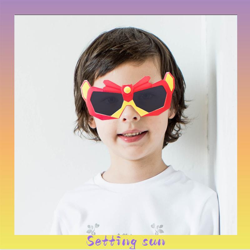 Kacamata Hitam Anak Laki-laki Kartun Poligonal untuk Pesta Wisata TN