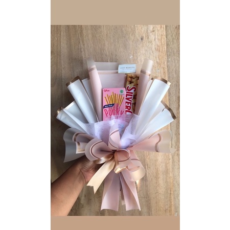 

BUKET SNACK POCKY SILVERQUEEN MURAH