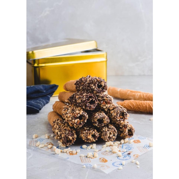 

Crunchy Crepe Roll Chocolate Almond