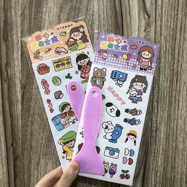 

Stiker Motif lucu Kartun Perempuan Kawaii Untuk Dekorasi DIY set（isi Alat Scrapper）