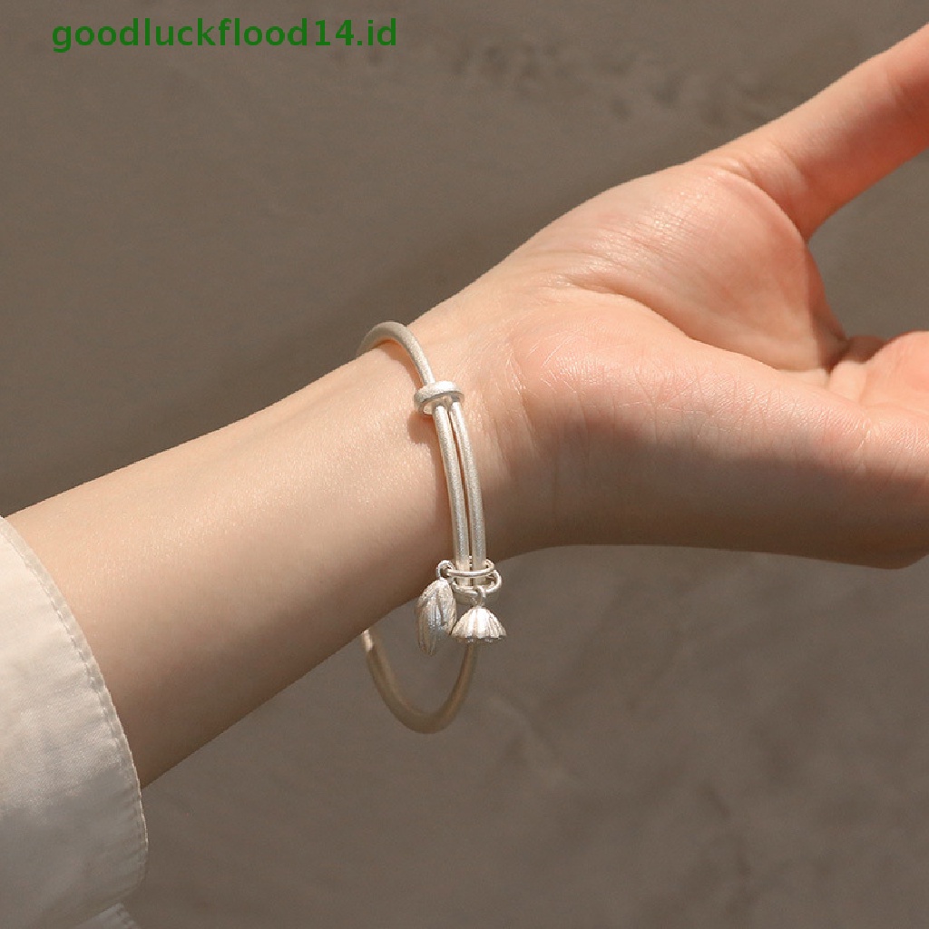 [GOOGFOUR] Gelang Bangle Liontin Fashion Adjustable Lapis Silver Warna Silver Untuk Wanita [Atasan]