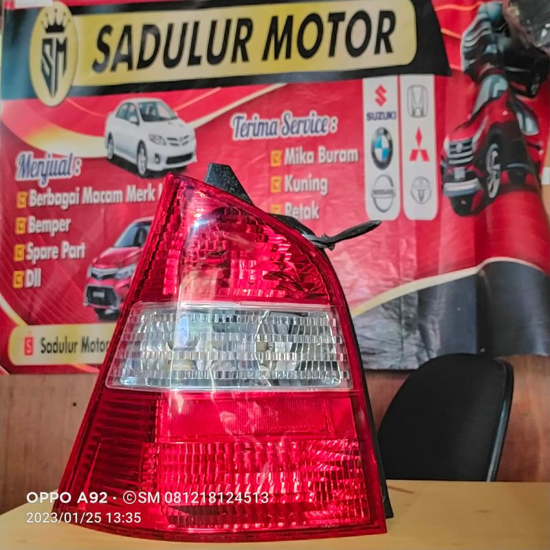 stoplamp grand Nissan livina