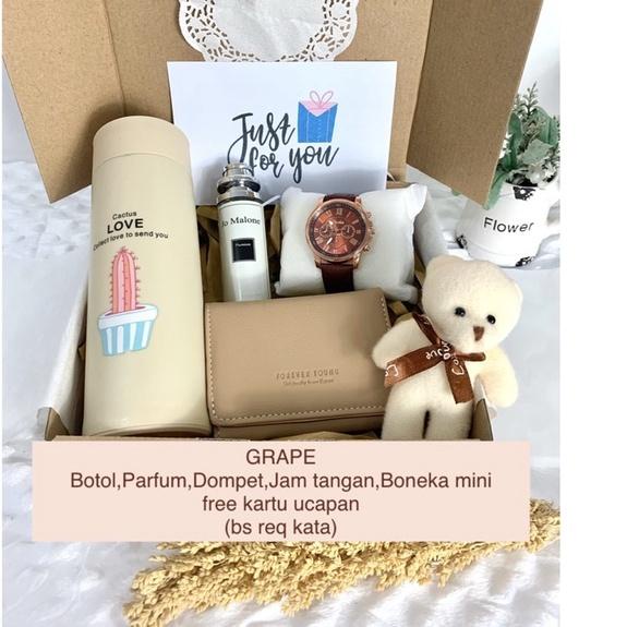 

FIA584 Kado Hampers Gift Box Hadiah Parfum Jam Tangan Dompet Botol Tumbler Ulang Tahun Birthday Wisuda Graduation Anniversary Pernikahan Wedding +++