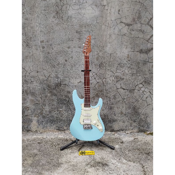 Gitar Ibanez AZ Essential AZES40 Electric Guitar