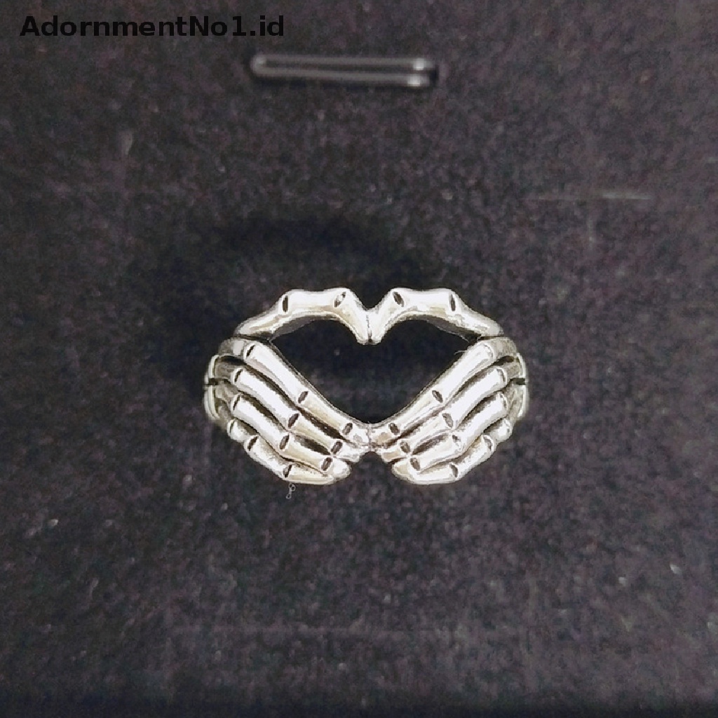 [AdornmentNo1] Cinta gesture ring Cincin Konsentrik Kombinasi Tangan Tengkorak Eropa Dan Amerika [ID]