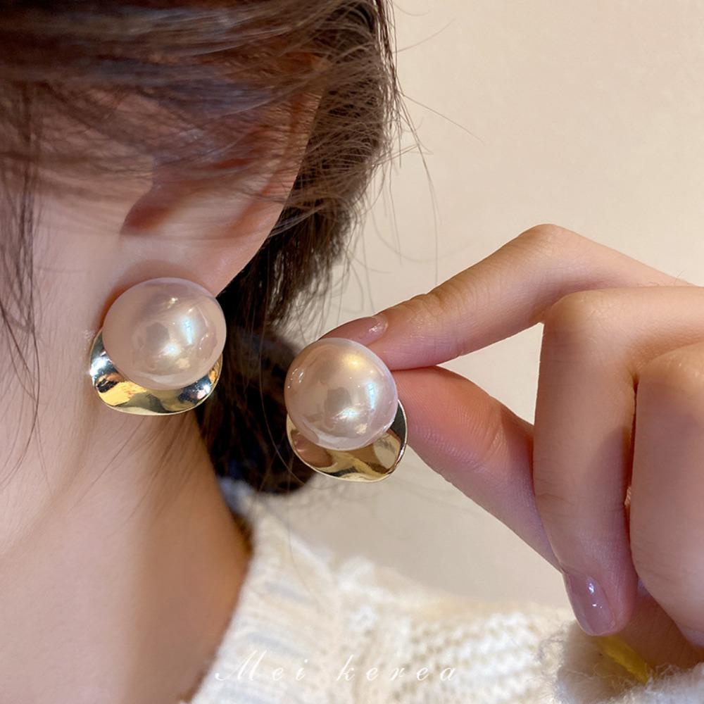 Mxbeauty Anting Wanita Trendi Temperamen Elegan Fashion Geometris Vintage Mutiara Ear Stud
